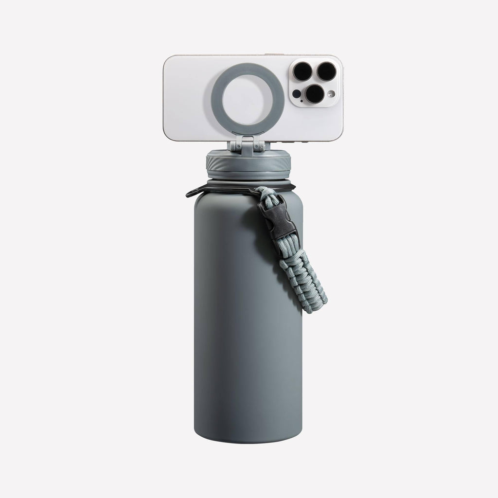 ZTAR Insulated Stainless Steel Water Bottle – Compatible with Magsafe usable as Tripod, Leak-Proof, Keeps Drinks cool or warm, For Travel, Gym, and Office, Ideal Gift for Women, Men & Kids, 22 oz