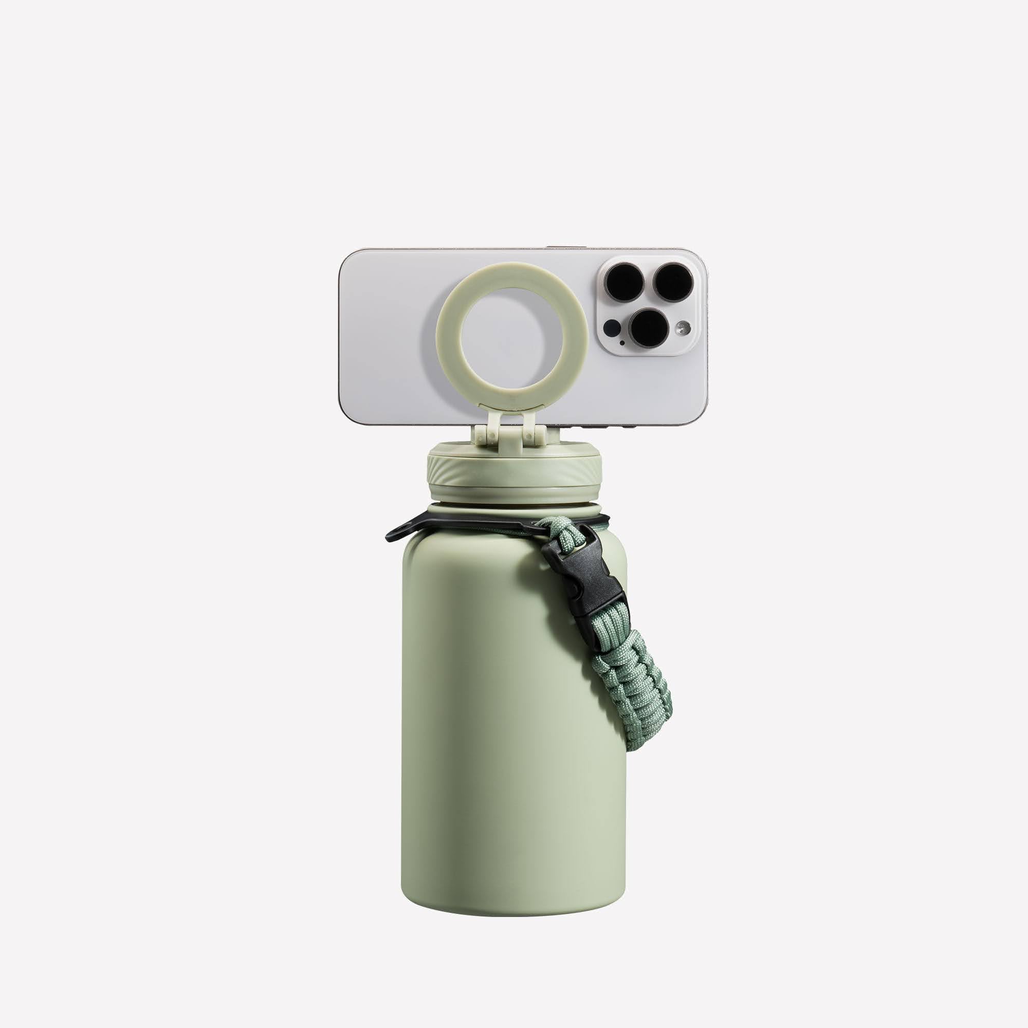 ZTAR Insulated Stainless Steel Water Bottle – Compatible with Magsafe usable as Tripod, Leak-Proof, Keeps Drinks cool or warm, For Travel, Gym, and Office, Ideal Gift for Women, Men & Kids, 22 oz